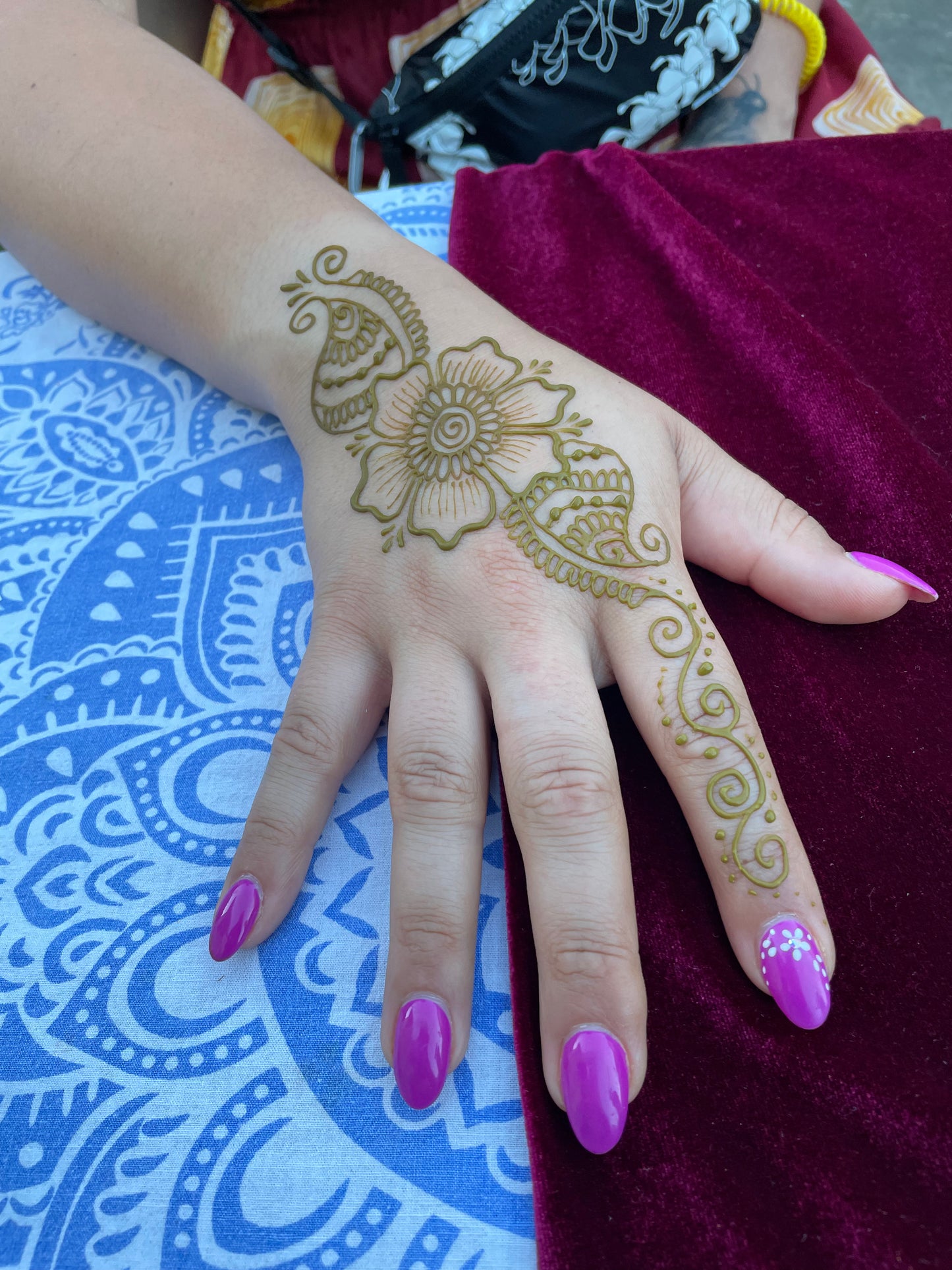 Henna Lavender Bottles - Premade Paste - 8 Piece or 16 Piece Tips